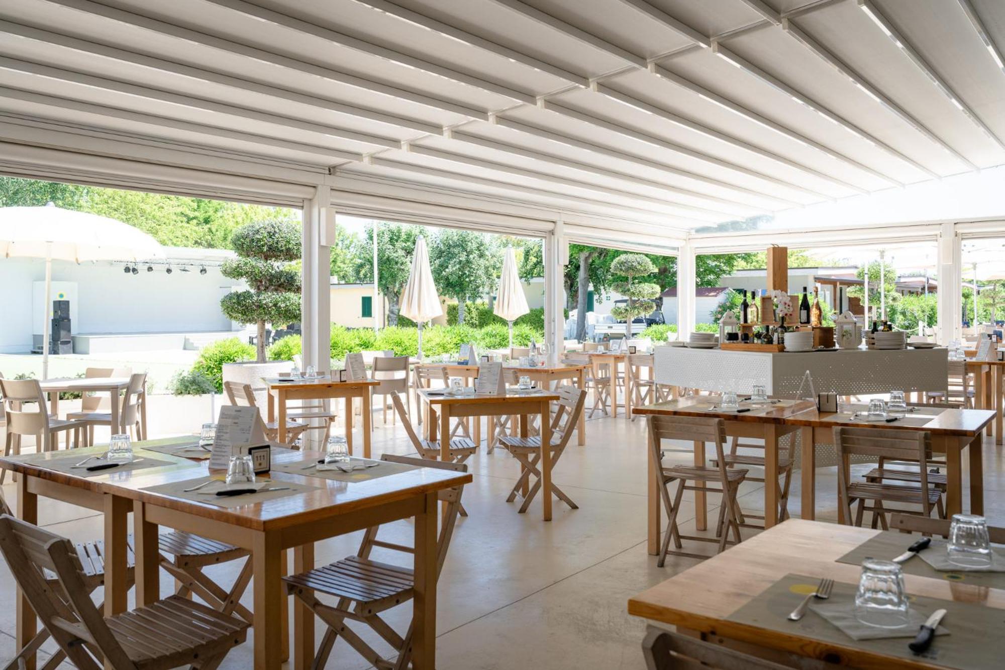 Hotel Club Del Sole Stork Family Collection à Giulianova Extérieur photo