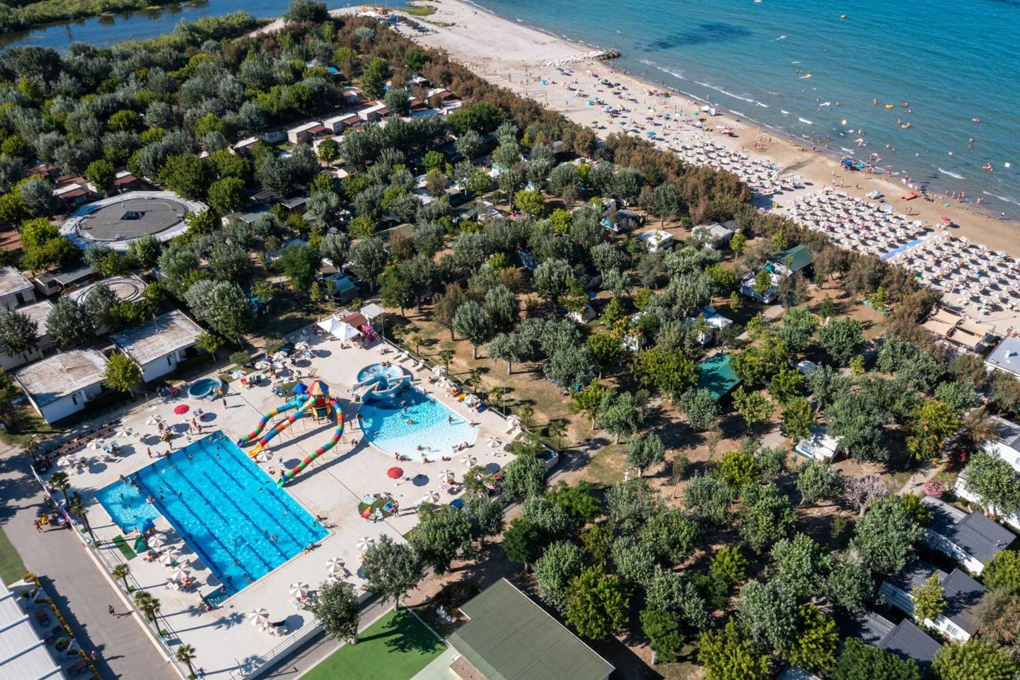Hotel Club Del Sole Stork Family Collection à Giulianova Extérieur photo